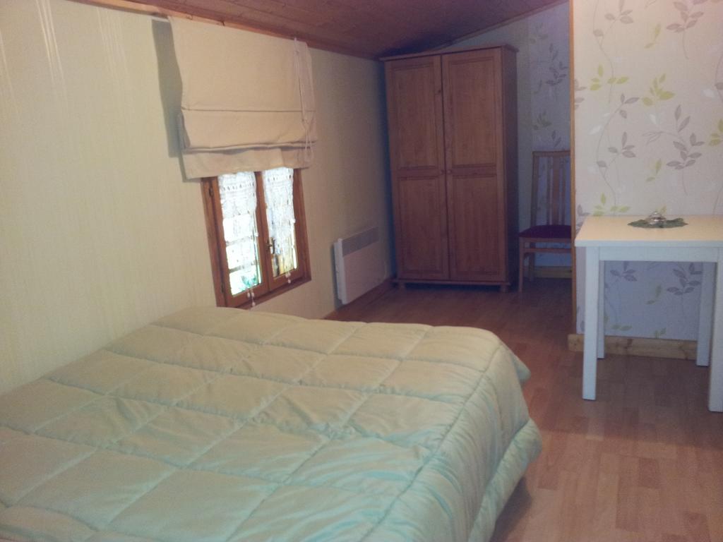 La Croix De Bois Bed & Breakfast Jayat Стая снимка